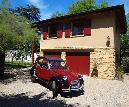 La Minauderie Bed & Breakfast Ecully