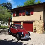 La Minauderie Bed & Breakfast Écully